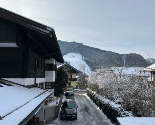 Blick auf Balsberg im Winter