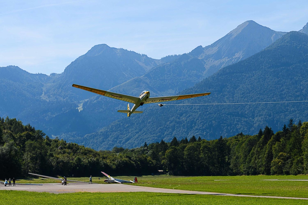 Sommer im Achental, Fliegen