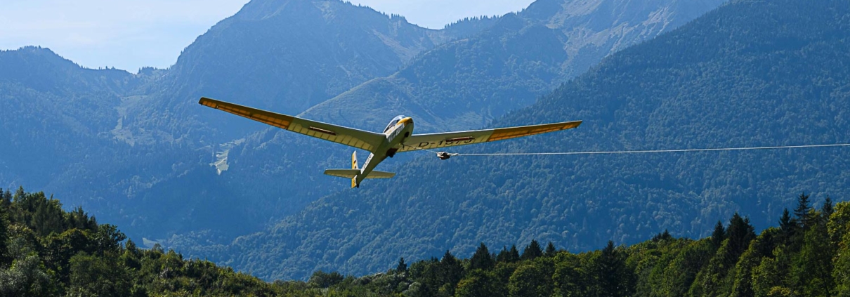 Sommer im Achental, Fliegen