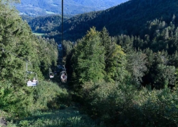 Sommer im Achental, mit der Hochplattenbahn nach oben fahren