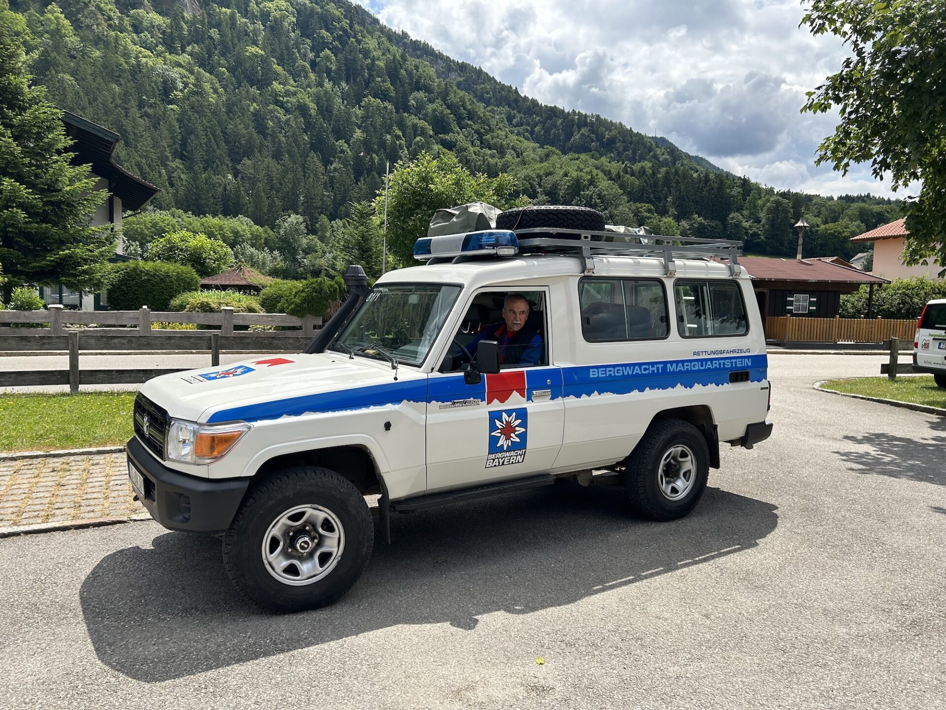 Notfall Am Berg: Wanderer Soll Mehr Als 14.000 Euro Für Bergrettung Bezahlen – Das Sind Die Lehren! - rblk2vn