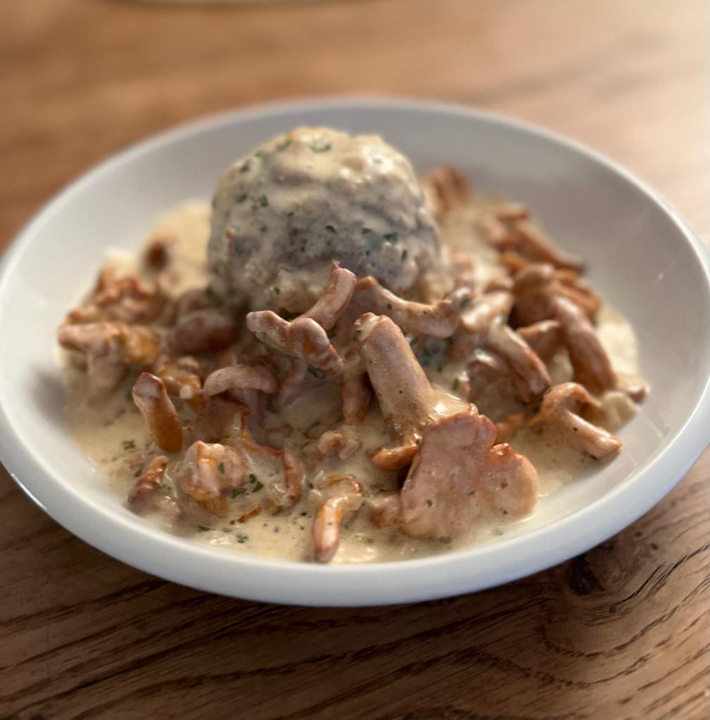 Rahmschwammerl mit Knödel