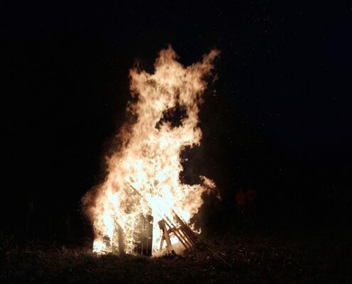 Sonnwendfeuer, Johannifeuer