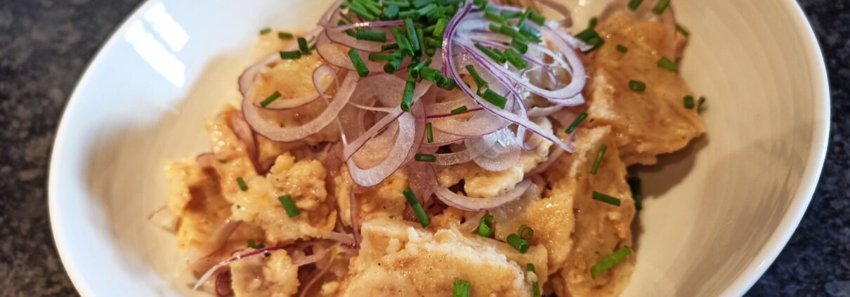 Essigknödel im Teller, Rezept für Sommer