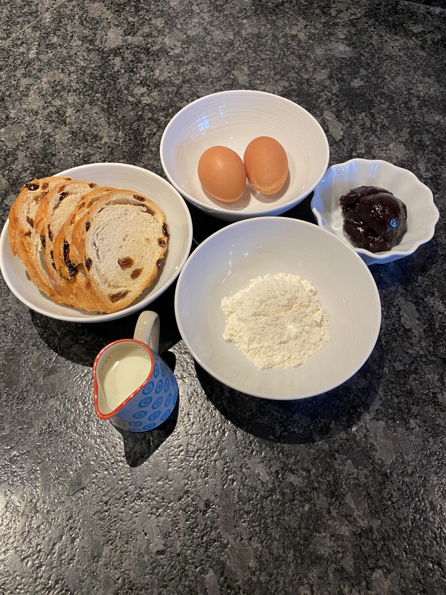 Zutaten für Zwetschgenbavesen